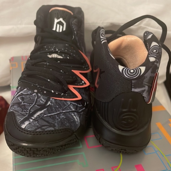 Kyrie Irvin’s Little boy size One BRAND NEW AND NEVER WORN - Picture 7 of 9